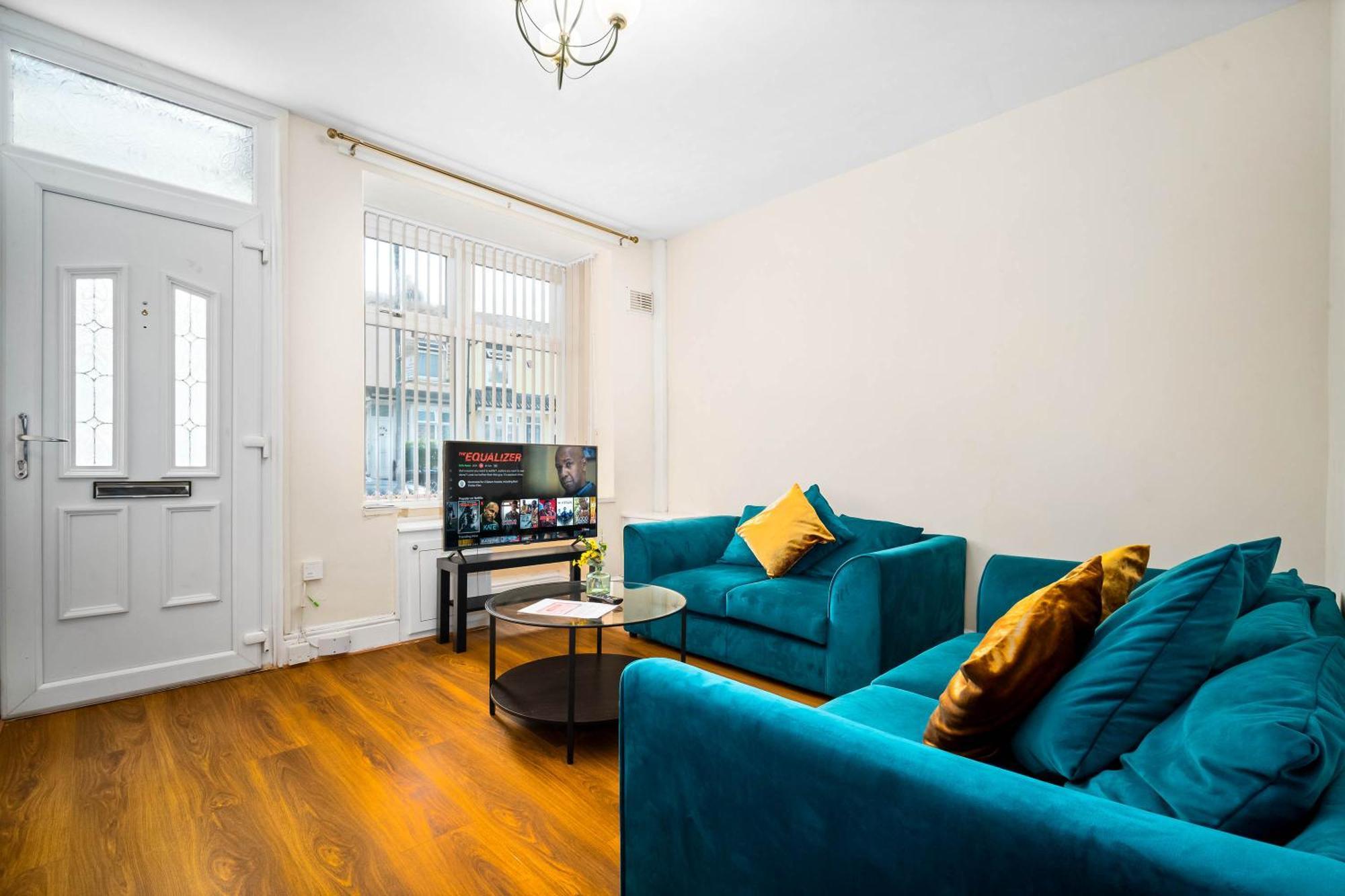 3 Bed House For Contractors & Families And Free Parking Villa Birmingham Exteriör bild